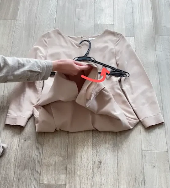 丈が長い服のたたみ方